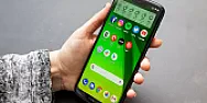 Motorola came up with the best Android gestures: here's how to use them [telecom]  |  Google's transition away from Android's traditional three-button...