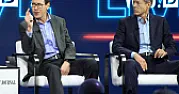 AT&T, Time Warner plan to skirt FCC review of megamerger  [telecom]  |  They still would need Justice Department approval of the $85 billion deal. by...