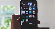 How to deal with cell phone dead zones in your house [telecom]  |  ++ ++ + Posts go to telecomdigestsubmissions.uppercase2.telecom-digest.org + ++ ...