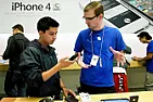 Apple Concedes iPhone, iPad Battery Problem  [telecom] |  Apple Concedes iPhone, iPad Battery ProblemBy IAN SHERRNOVEMBER 3, 2011Apple...