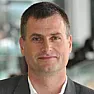 Verizon's new CEO Ronan Dunne shows Legere-like social media skills [telecom]  |  Verizon's new CEO Ronan Dunne shows Legere-like social media skills with a...