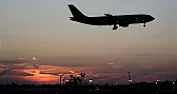 FAA clears Verizon and AT&T to turn on more 5G cell towers [telecom]  |  Federal safety regulators say they have cleared the way for Verizon and  AT&T to...