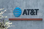 AT&T will use phone location data to route 911 calls to the right responders [telecom] |  It uses GPS and hybrid information to locate devices within 50 meters.  By Steve...