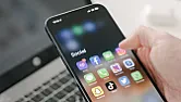 – delete red  flags now [telecom] |  By M.A. Loreto  VERIZON has issued a warning against untrustworthy apps in both...