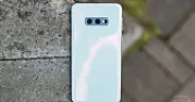 Verizon and AT&T Update a Bunch of Samsung Phones [telecom]  |  By Kellen Owners of Samsung devices on AT&T and Verizon sure are in for a...
