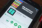 Verizon scrambling to unload HuffPost as losses mount [telecom]  |  By Alexandra Steigrad Verizon has been quietly scrambling to unload HuffPost as...