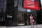 Verizon admits defeat wtih AOL-Yahoo writedown [telecom]  |  The Philadelphia Inquirer reported that Verizon slashed the value of its AOL and...